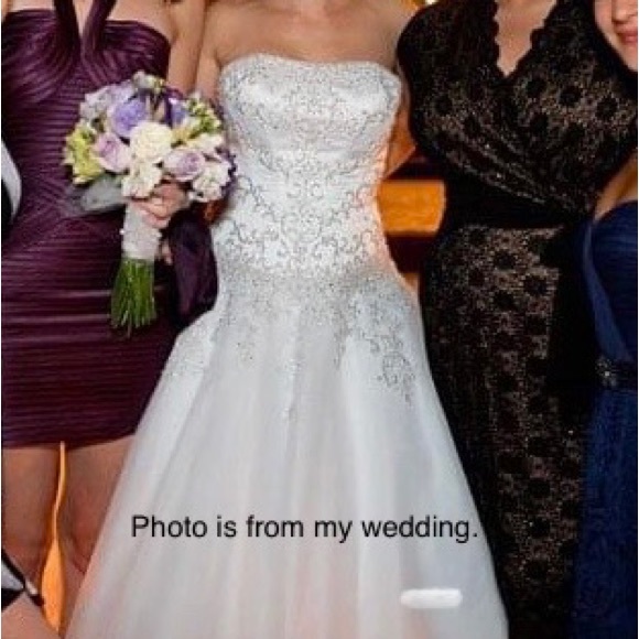 Ballgown Wedding Dress - Sz 8 - Strapless Tulle Satin Bodice - Picture 8 of 11